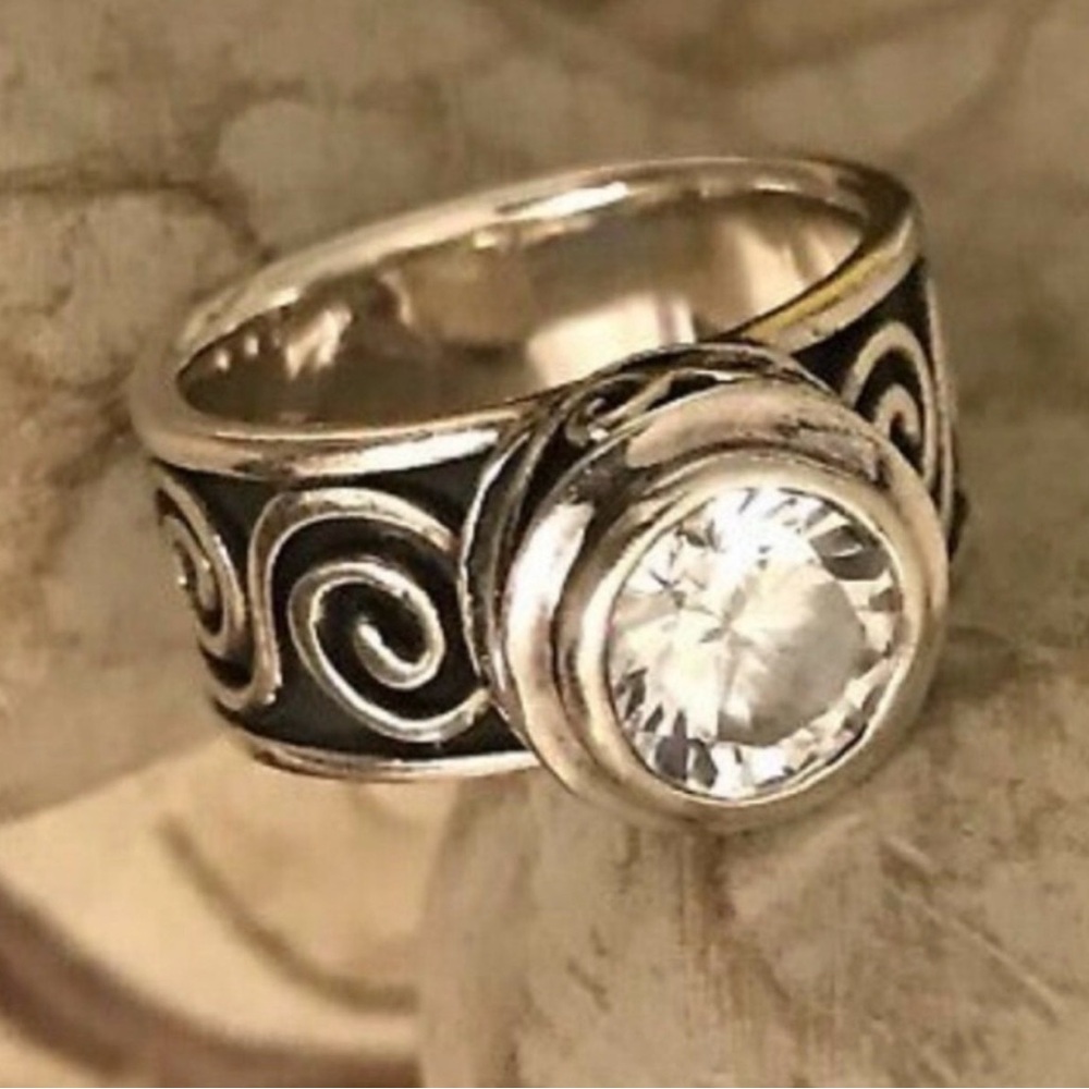 Silpada Bezel Set Cubic Zirconia Scroll Sterling Silver Ring R1233